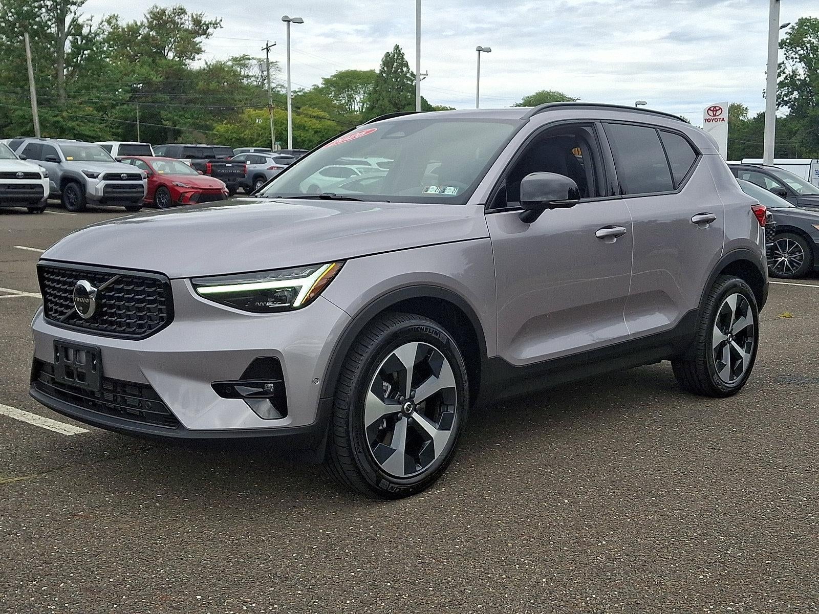 2026 Volvo XC40 B5 AWD Plus