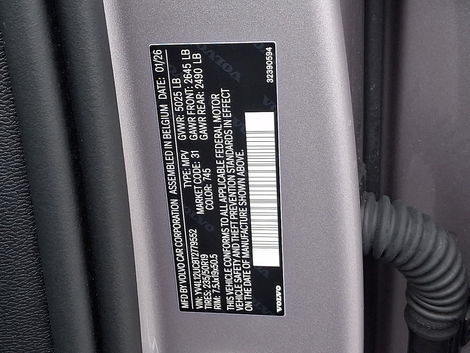 2026 Volvo XC40 B5 AWD Plus