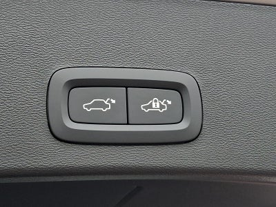 2026 Volvo XC40 B5 AWD Plus
