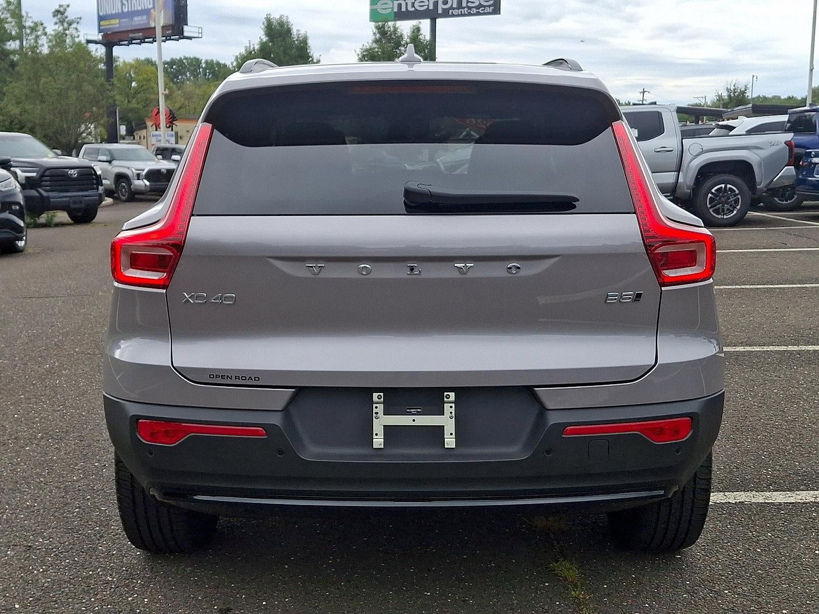 2026 Volvo XC40 B5 AWD Plus
