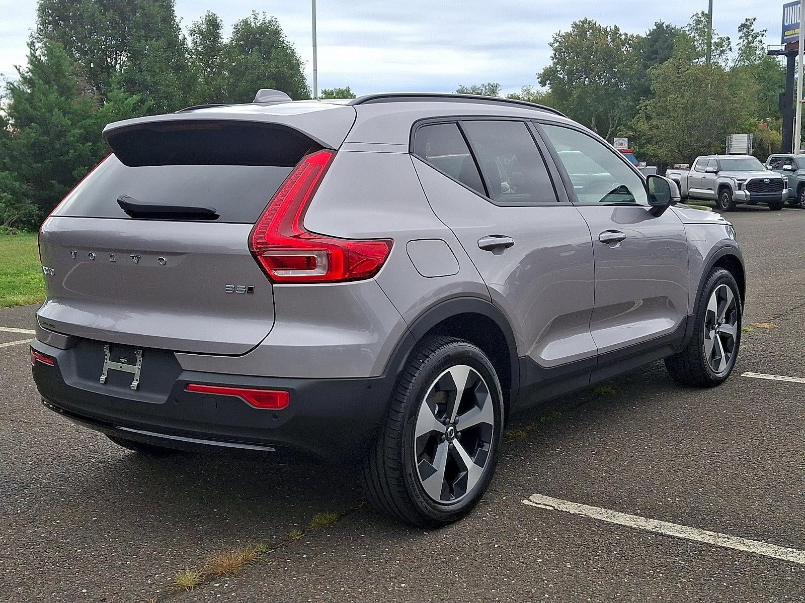2026 Volvo XC40 B5 AWD Plus