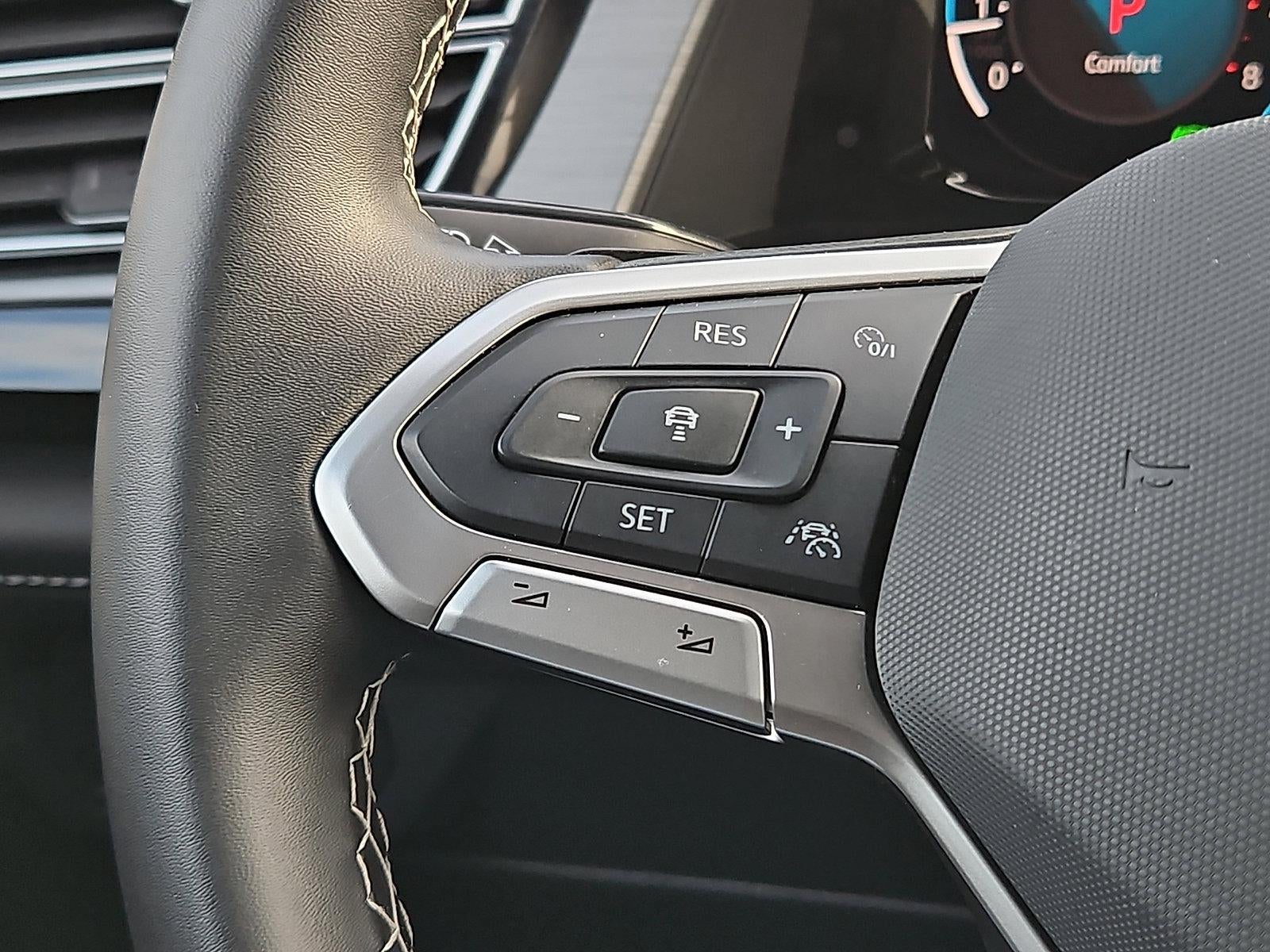 2025 Volkswagen Atlas Cross Sport 2.0T SE w/Technology 4MOTION