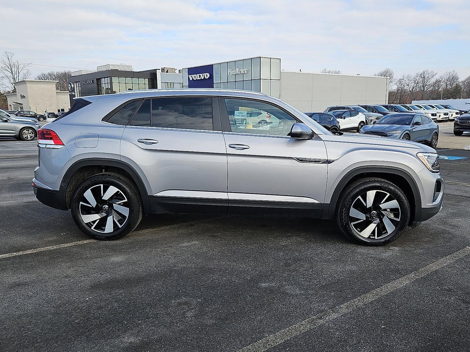 2025 Volkswagen Atlas Cross Sport 2.0T SE w/Technology 4MOTION
