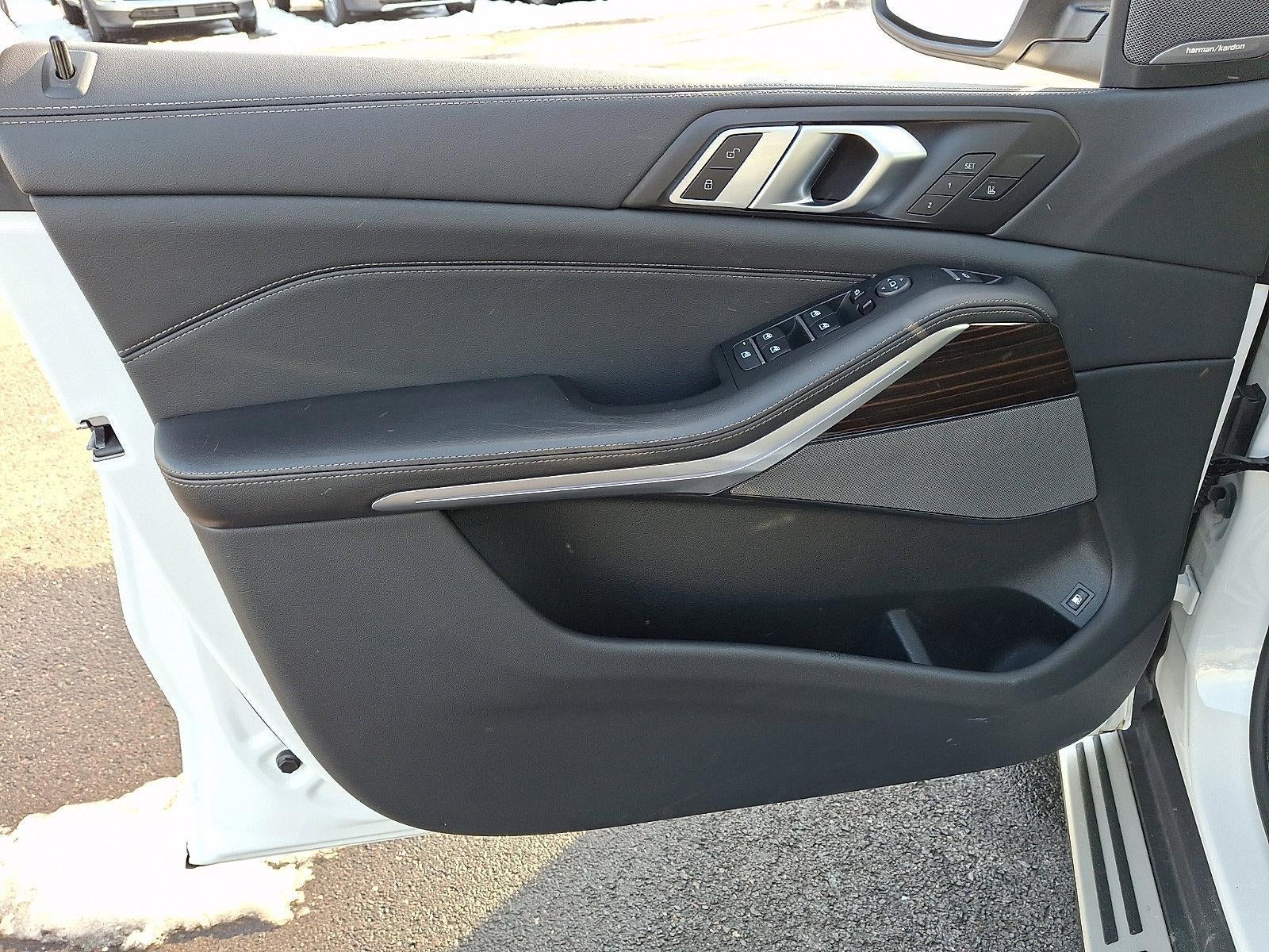 2025 BMW X5 xDrive50e Plug-In Hybrid