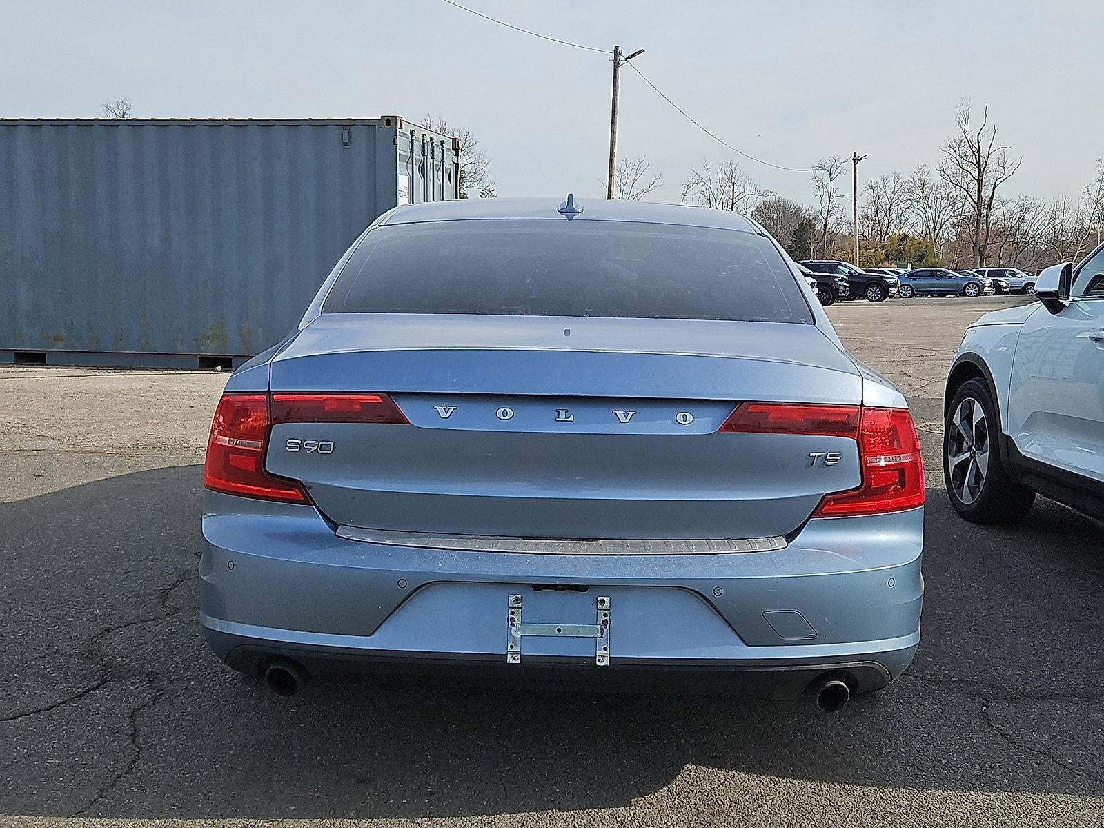 2018 Volvo S90 T5 FWD Momentum