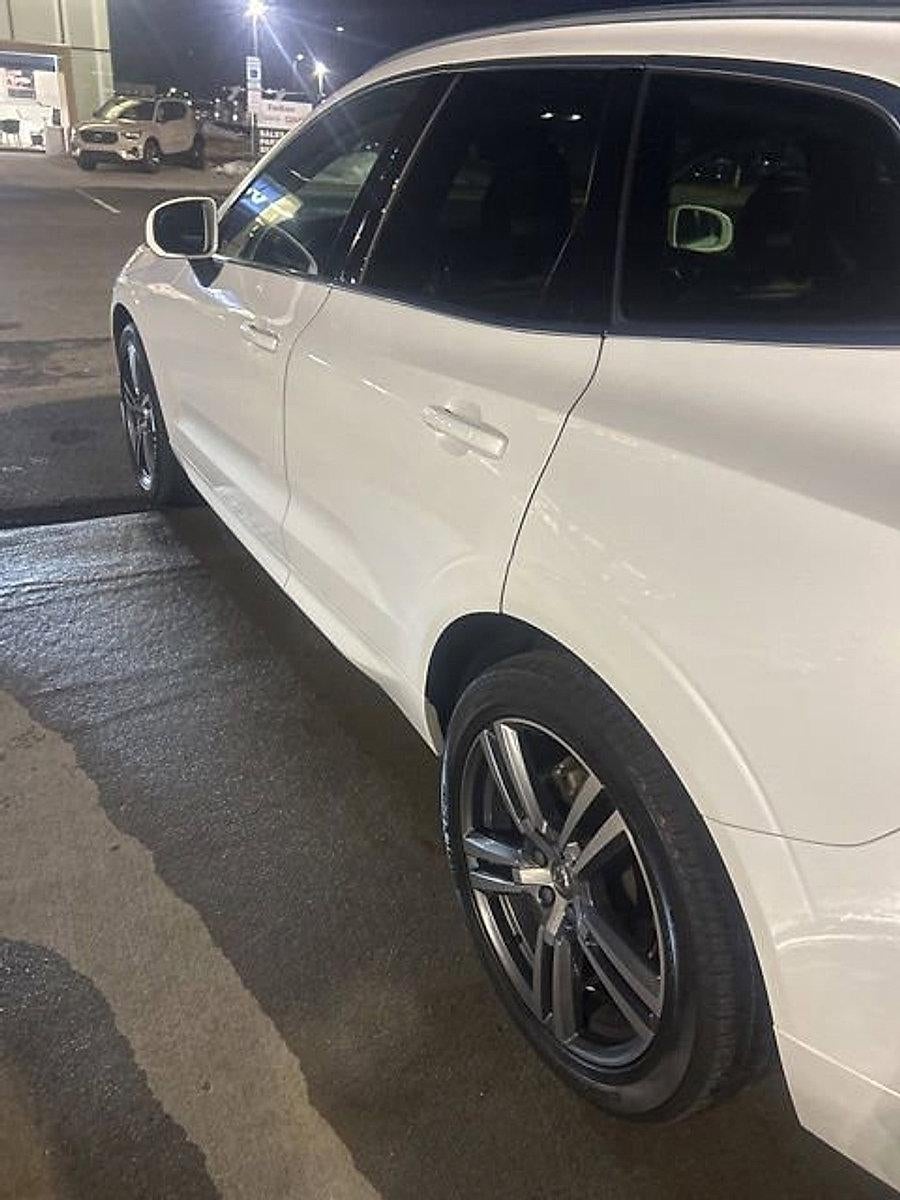 2018 Volvo XC60 T5 AWD Momentum