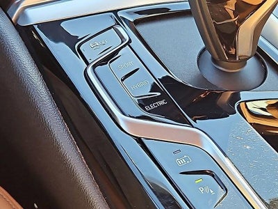 2023 BMW 530e xDrive Plug-In Hybrid