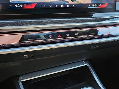 2024 BMW 740i xDrive Sedan