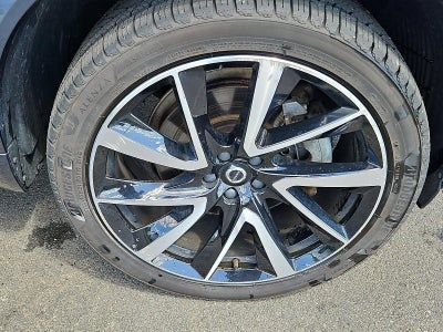 2024 Volvo XC90 B6 AWD Plus Bright Theme 7P