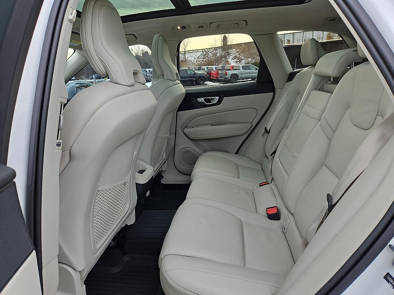 2021 Volvo XC60 T5 AWD Momentum