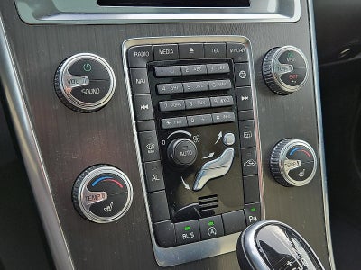 2016 Volvo XC60 AWD 4dr T6 Drive-E