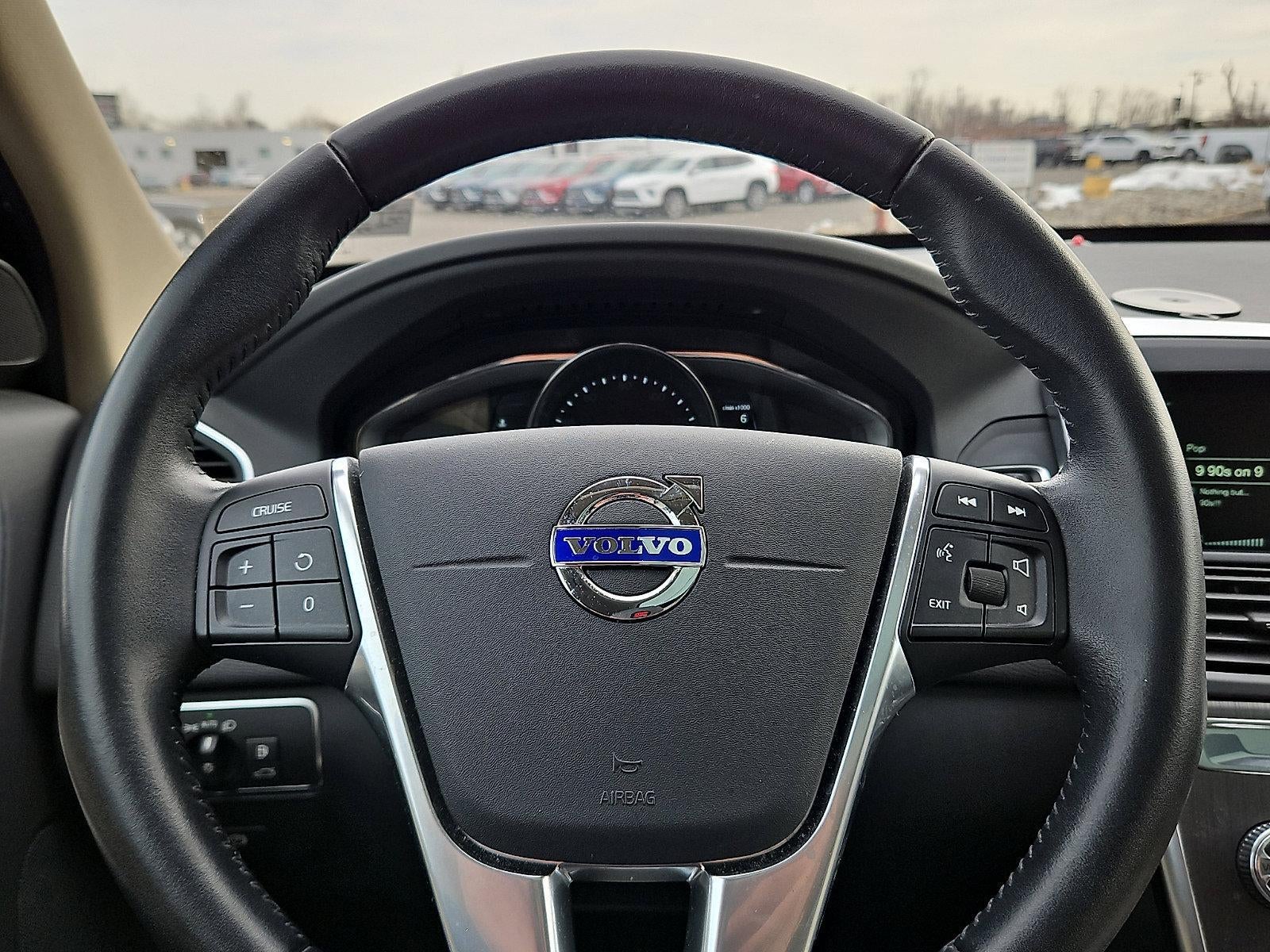 2016 Volvo XC60 AWD 4dr T6 Drive-E