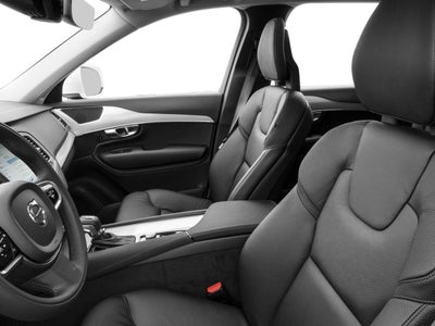 2017 Volvo XC90 T6 AWD 7-Passenger Momentum
