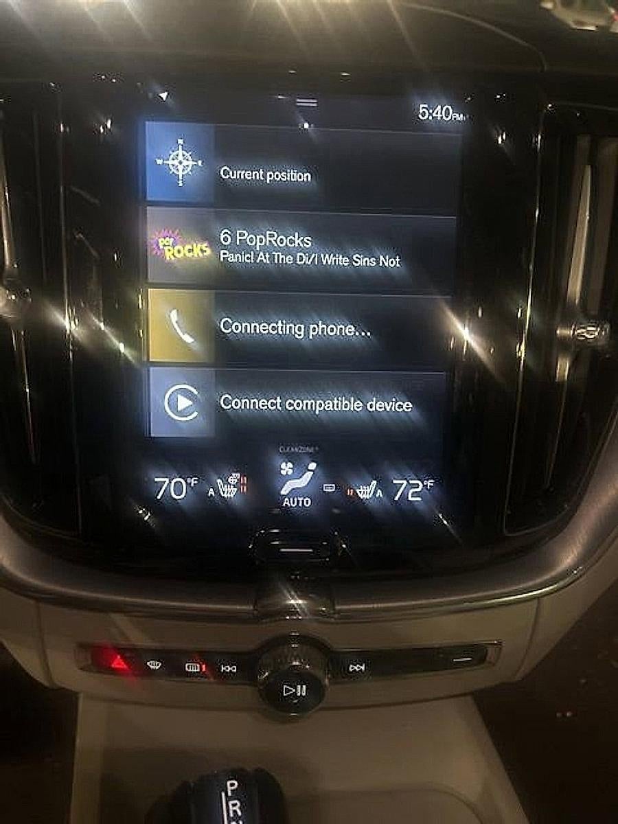 2020 Volvo XC60 T6 AWD Momentum