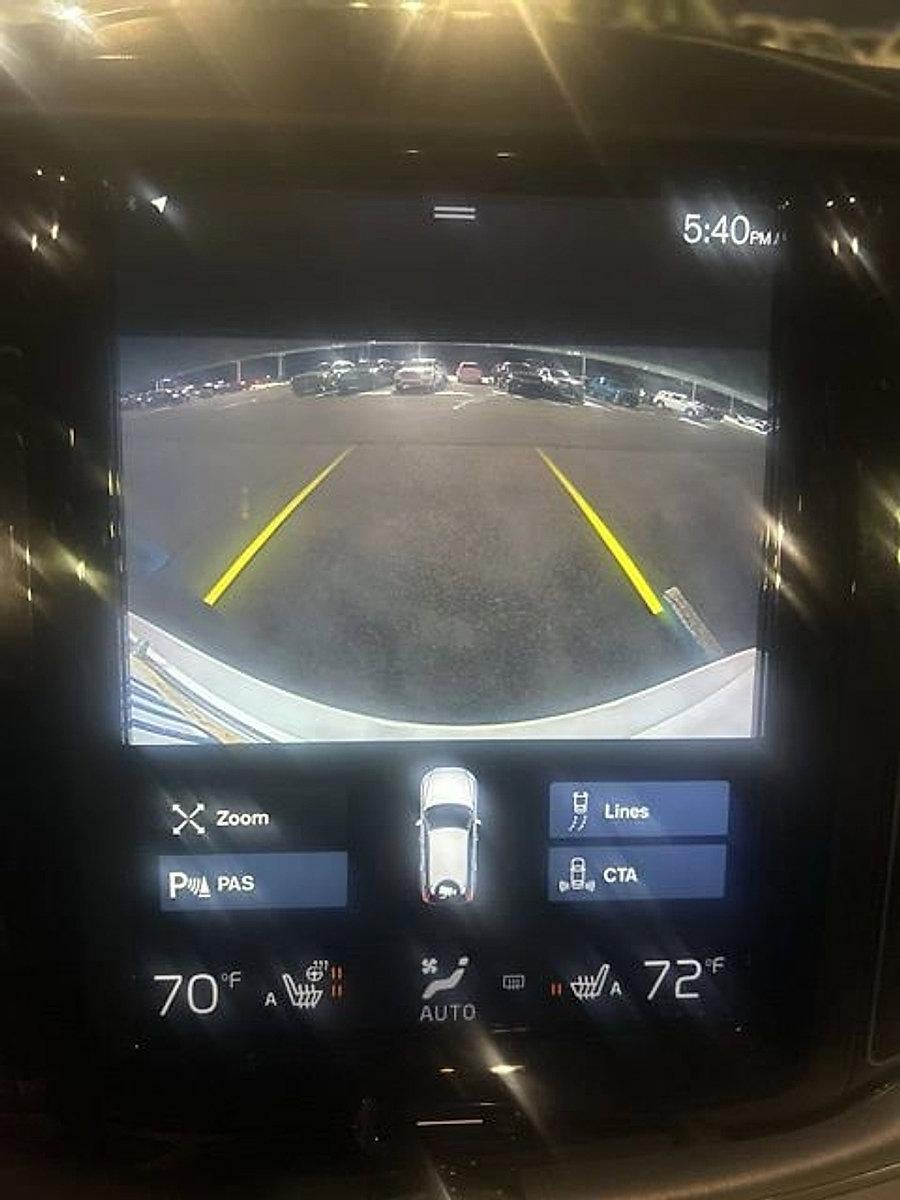 2020 Volvo XC60 T6 AWD Momentum