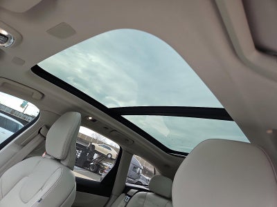 2020 Volvo XC60 T6 AWD Momentum