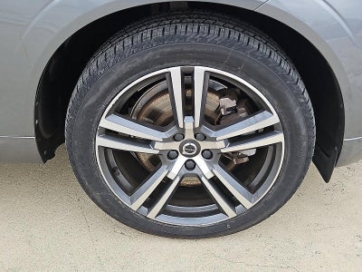2020 Volvo XC60 T6 AWD Momentum