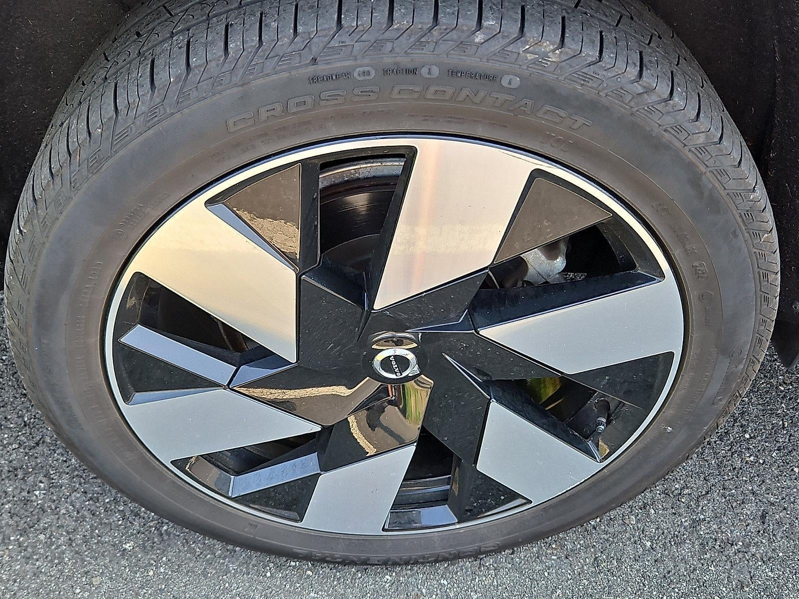 2025 Volvo XC60 Plug-In Hybrid T8 AWD Plus