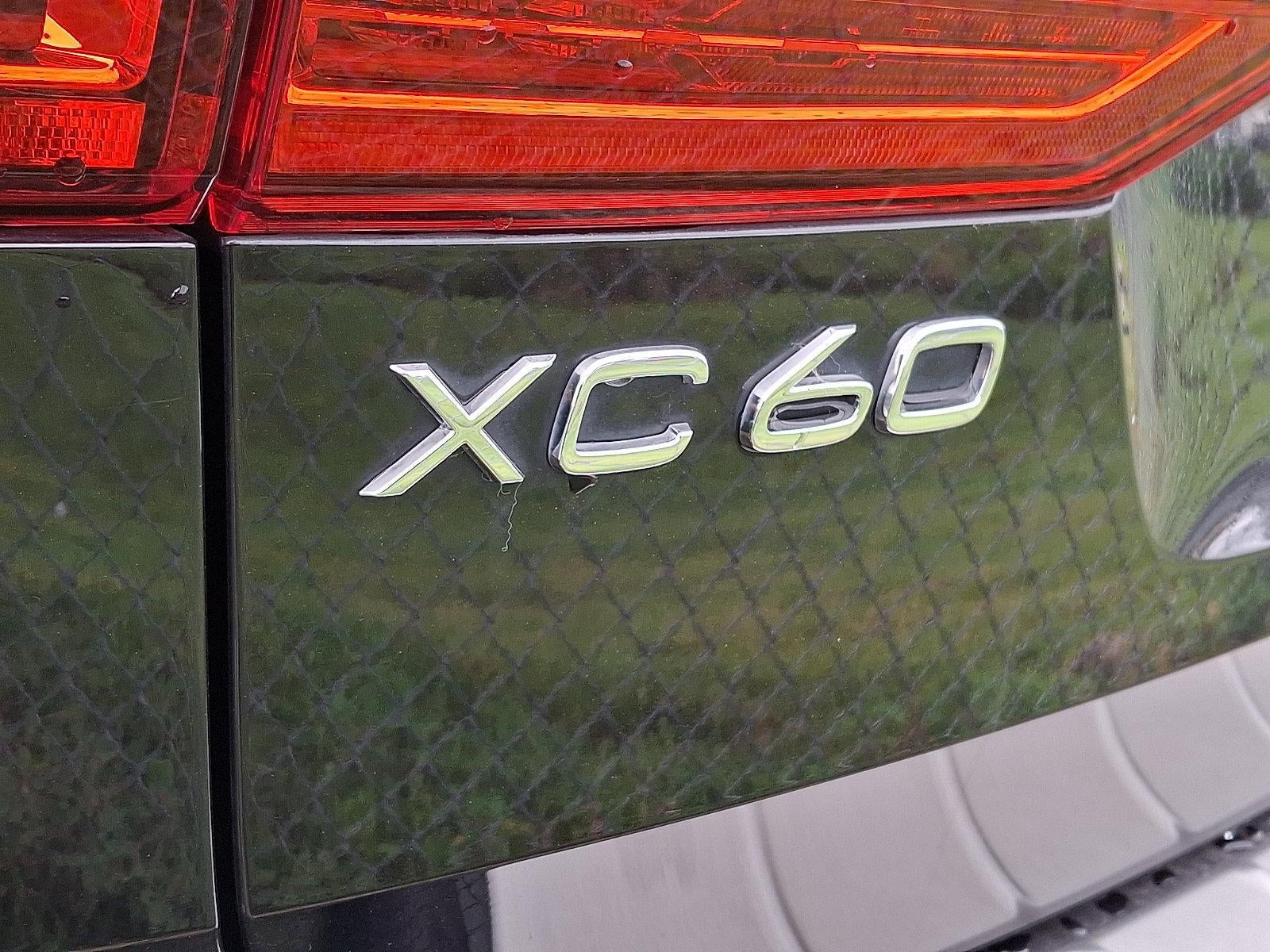 2024 Volvo XC60 B5 AWD Core Dark Theme