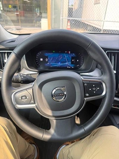 2024 Volvo XC60 B5 AWD Core Dark Theme