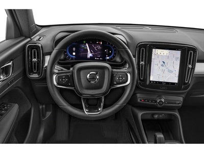 2024 Volvo XC40 B5 AWD Plus Dark Theme
