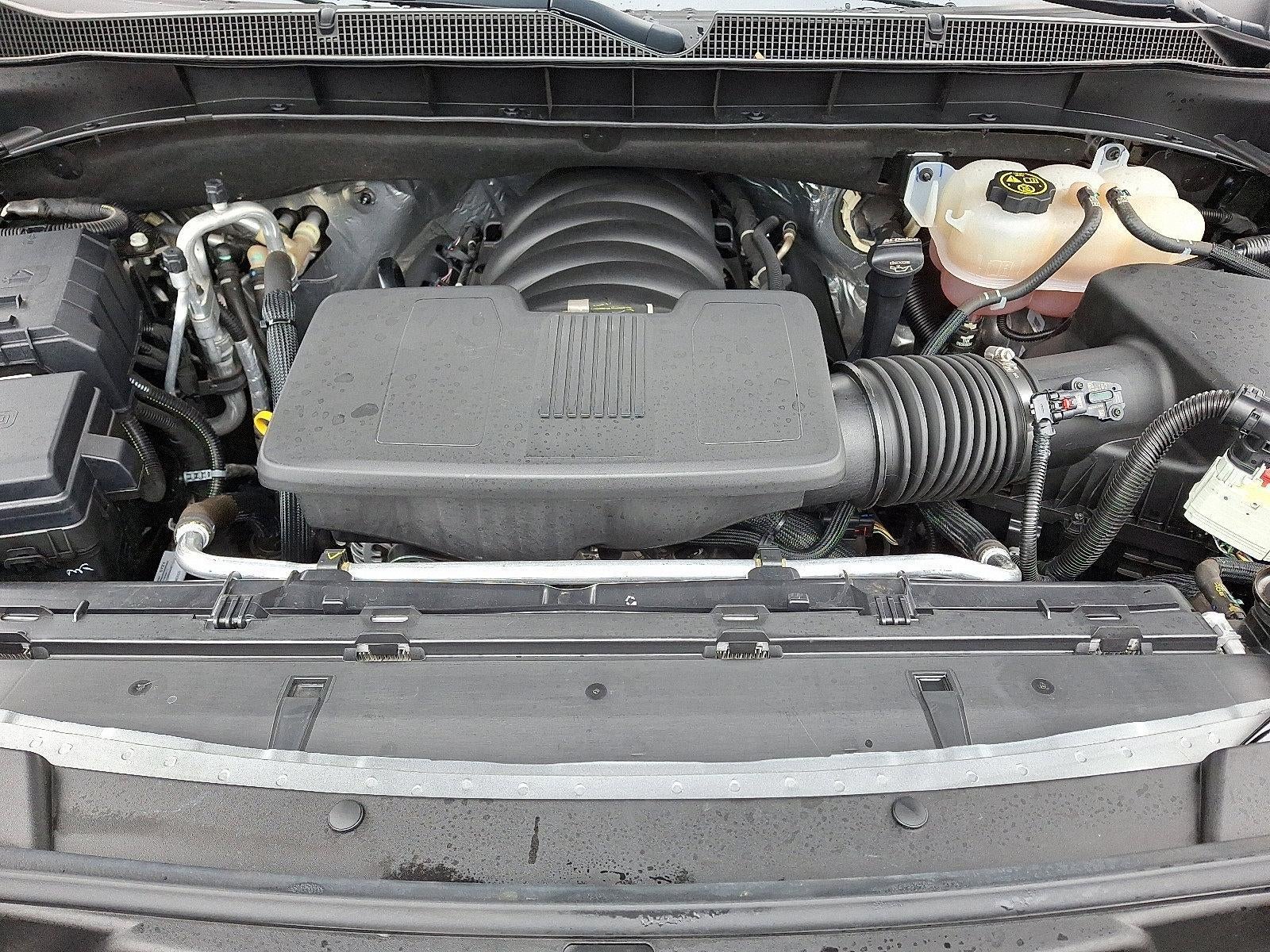 2023 Chevrolet Suburban 4WD RST