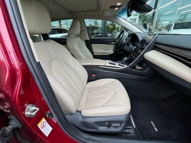 2019 Toyota Avalon Hybrid XLE (Natl)
