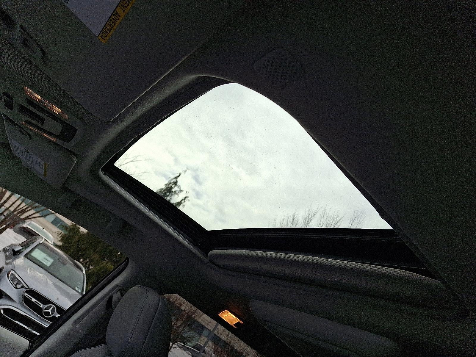 2023 Toyota Sienna XLE FWD 7-Passenger (Natl)