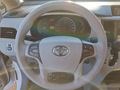 2012 Toyota Sienna 5dr 7-Pass Van V6 LE AAS FWD (Natl)