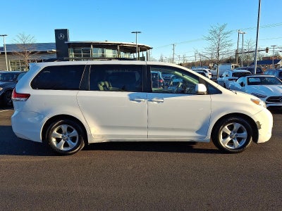 2012 Toyota Sienna 5dr 7-Pass Van V6 LE AAS FWD (Natl)
