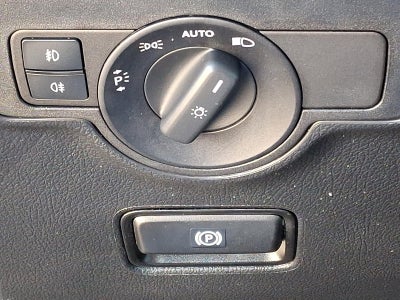 2021 Mercedes-Benz Metris Passenger Van Standard Roof 126" Wheelbase