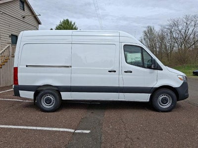 2025 Mercedes-Benz Sprinter Cargo Van 2500 Standard Roof I4 Diesel HO 144" RWD