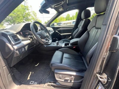 2020 Audi Q5 Titanium Premium Plus 45 TFSI quattro