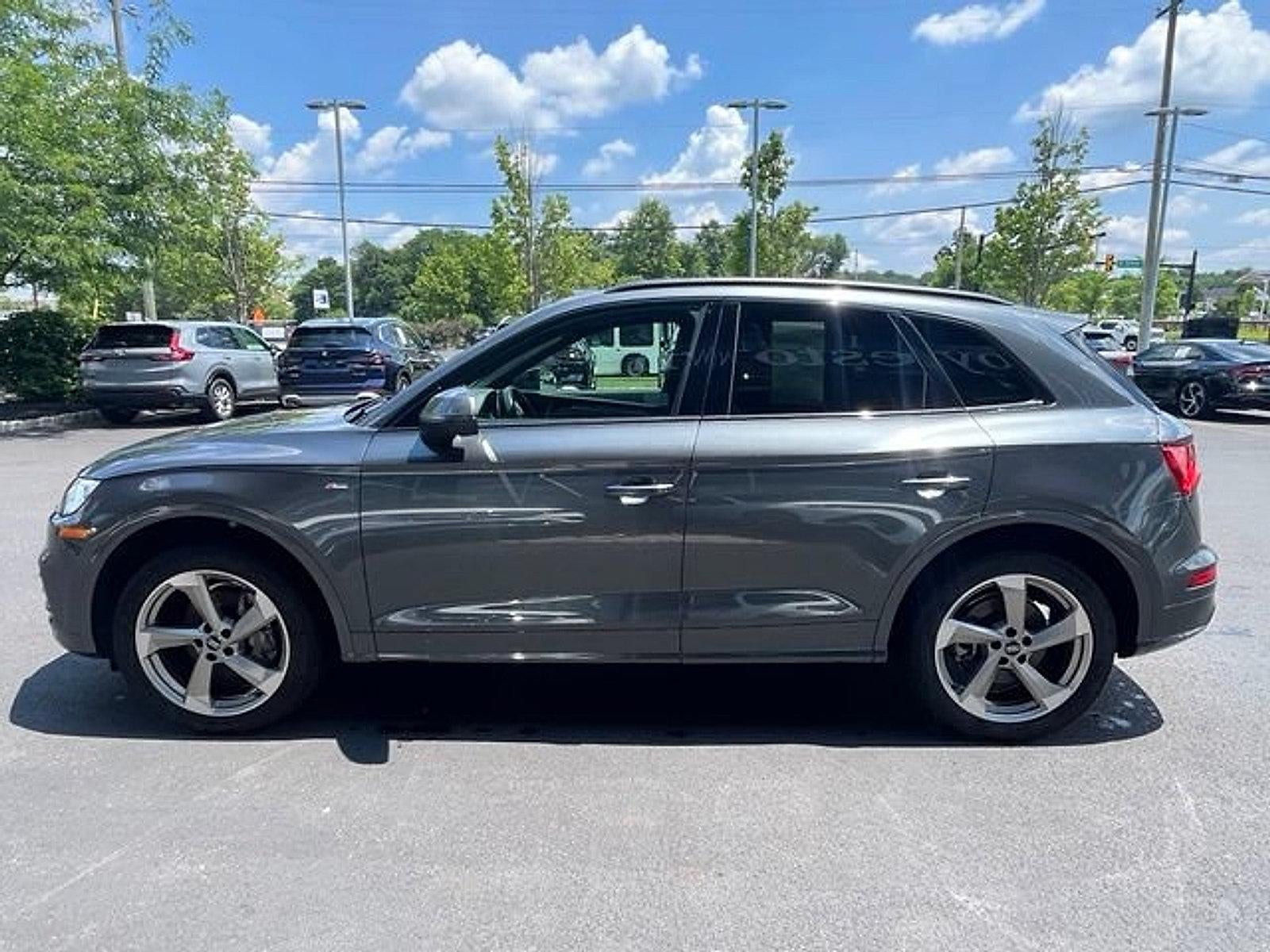 2020 Audi Q5 Titanium Premium Plus 45 TFSI quattro