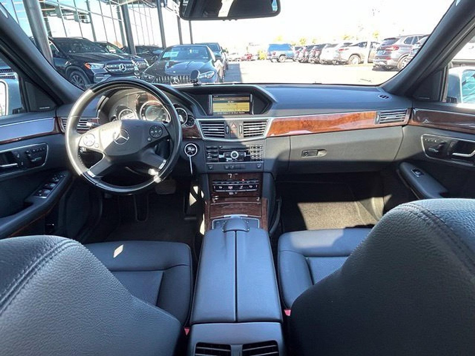 2011 Mercedes-Benz E-Class E 350 Luxury BlueTEC Sedan