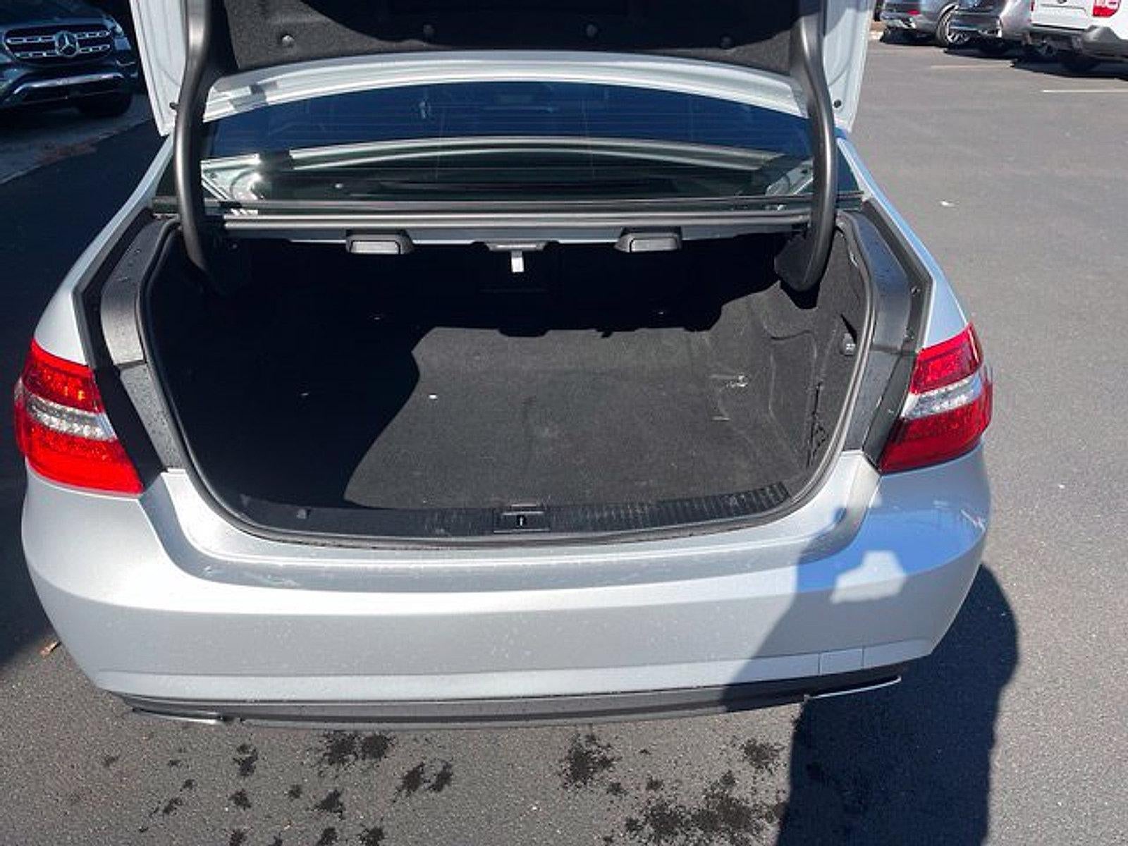 2011 Mercedes-Benz E-Class E 350 Luxury BlueTEC Sedan