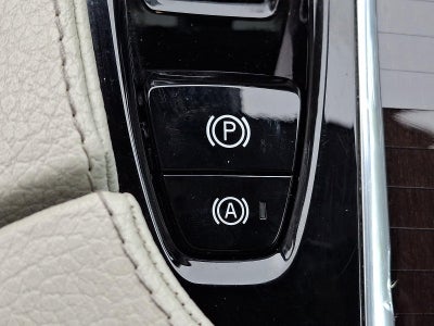 2019 Volvo XC90 T6 AWD Momentum