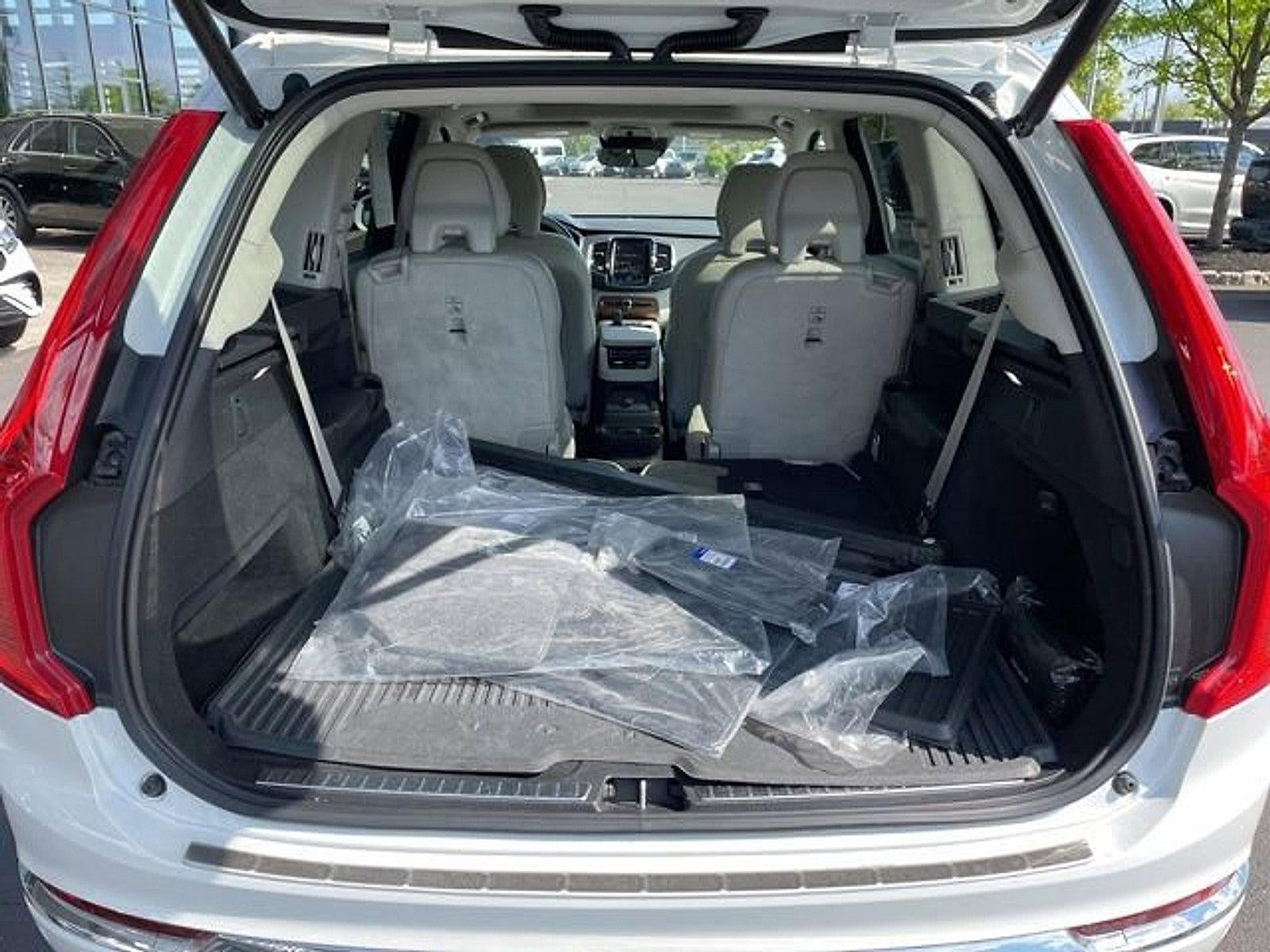 2022 Volvo XC90 Recharge Plug-In Hybrid T8 eAWD PHEV Inscription Expression 6P Ext Range