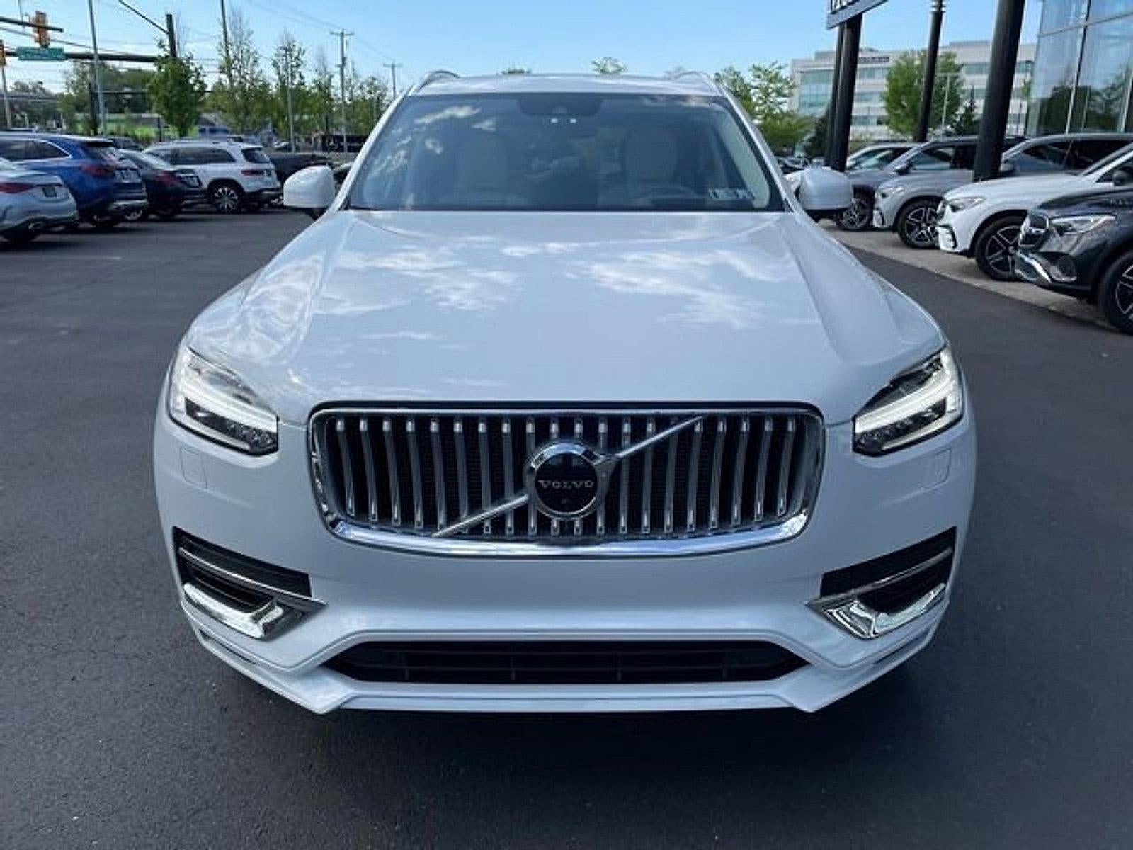 2022 Volvo XC90 Recharge Plug-In Hybrid T8 eAWD PHEV Inscription Expression 6P Ext Range