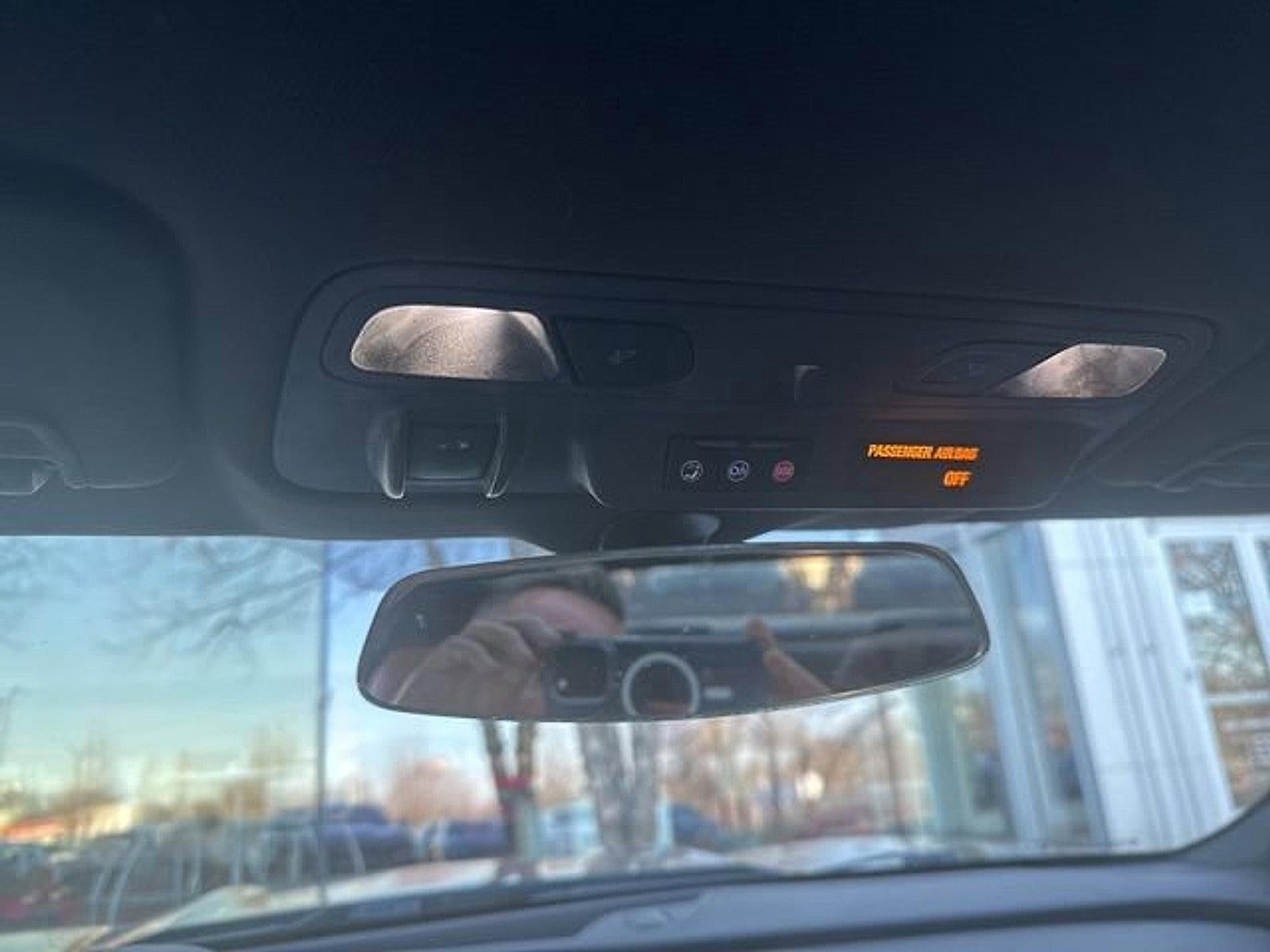 2021 Chevrolet Camaro 2dr Coupe 2LT