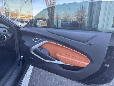 2021 Chevrolet Camaro 2dr Coupe 2LT