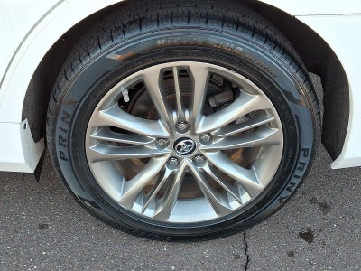 2015 Toyota Camry 4dr Sdn I4 Auto SE (SE)