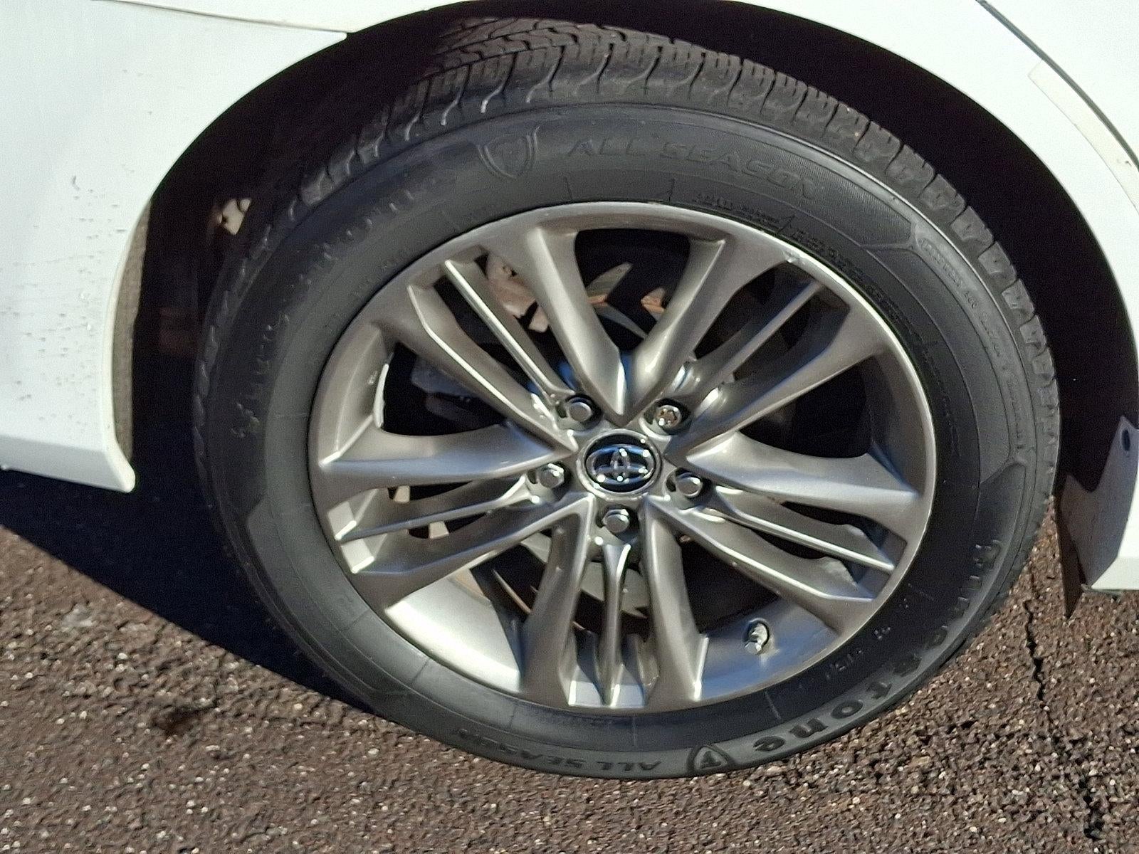 2015 Toyota Camry 4dr Sdn I4 Auto SE (SE)