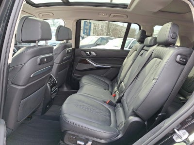 2023 BMW X7 xDrive40i Sports Activity Vehicle
