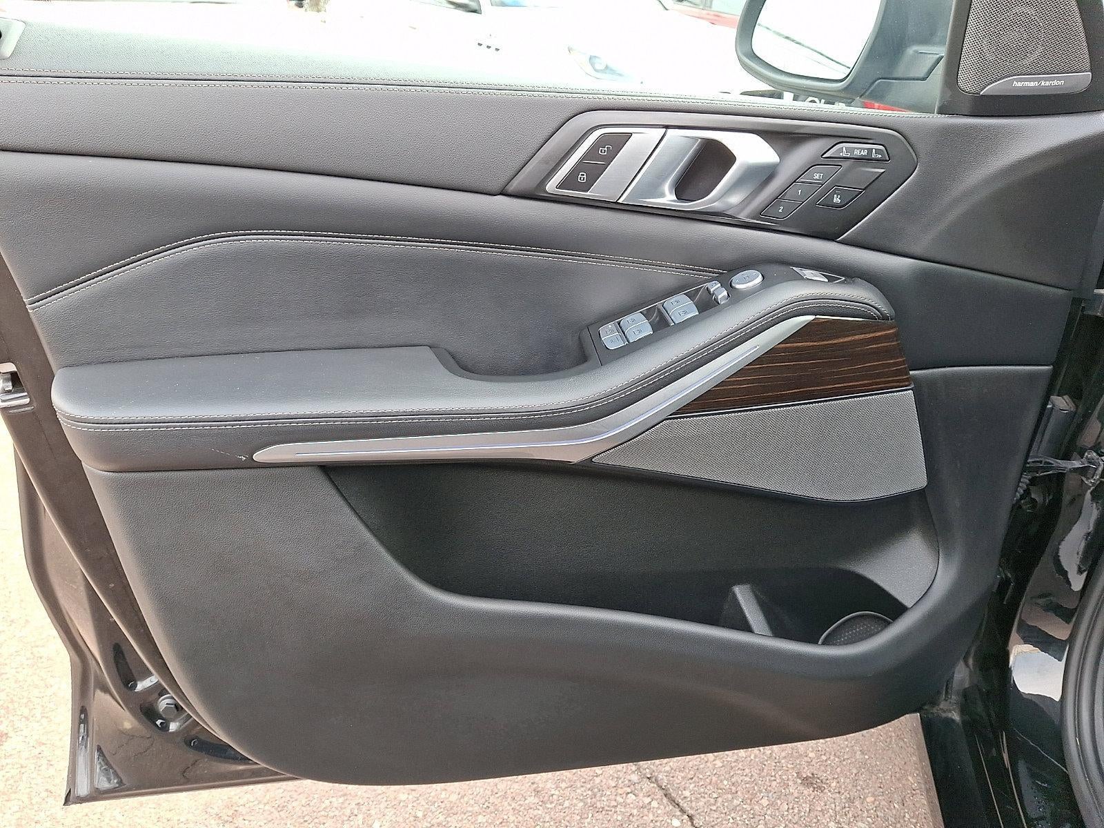 2023 BMW X7 xDrive40i Sports Activity Vehicle