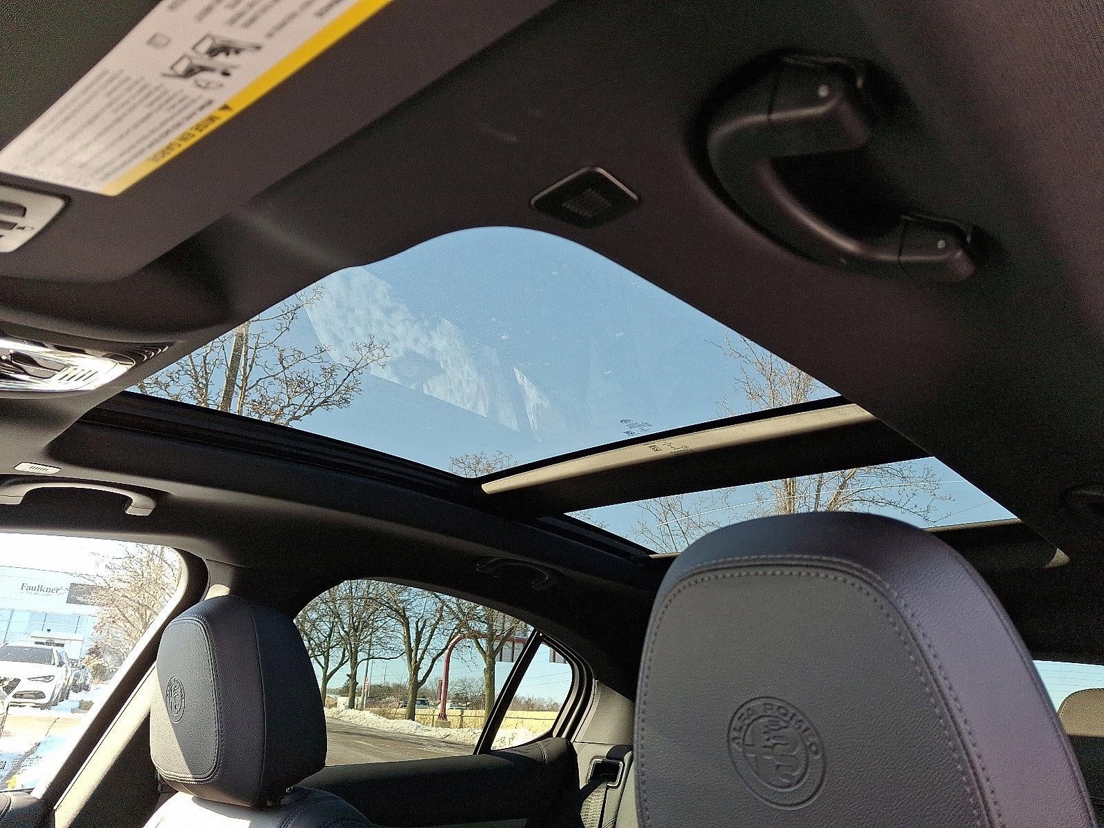 2024 Alfa Romeo Stelvio Veloce AWD