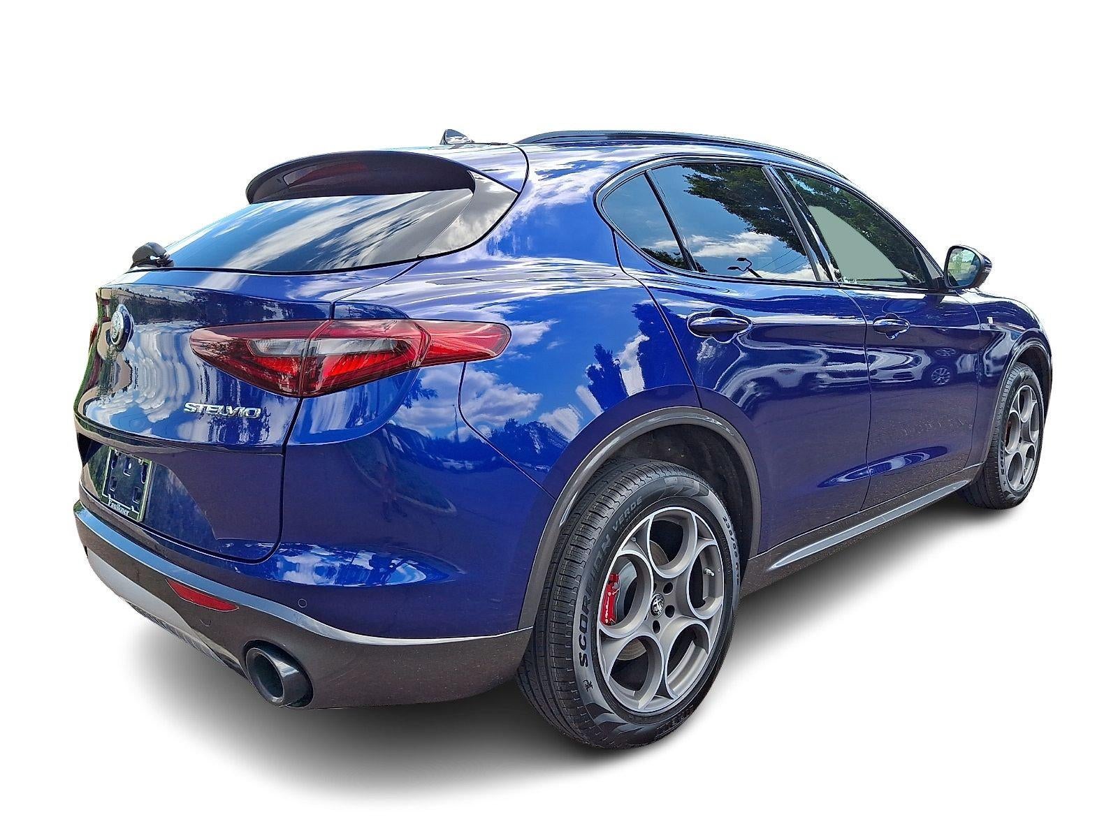 2022 Alfa Romeo Stelvio Ti AWD