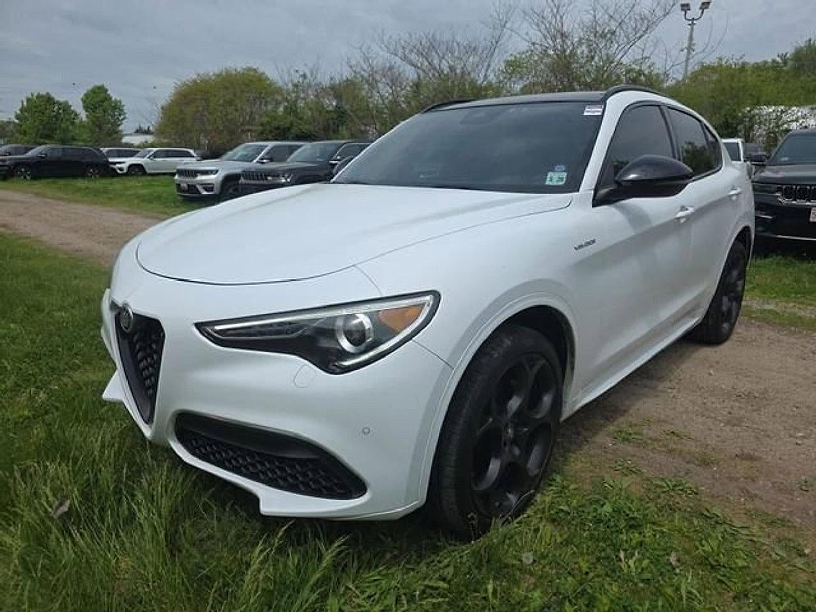2023 Alfa Romeo Stelvio Veloce AWD