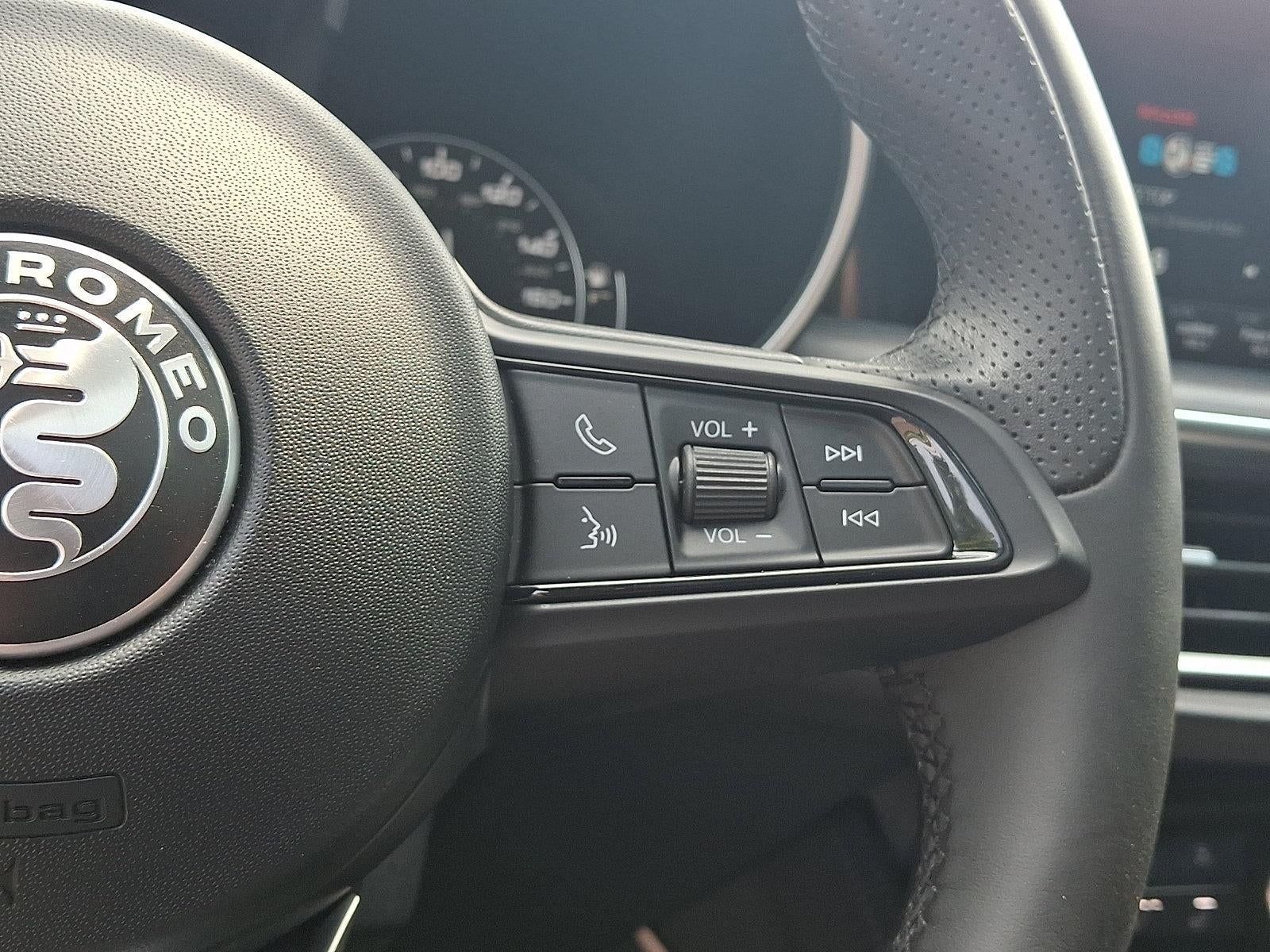 2023 Alfa Romeo Stelvio Ti AWD