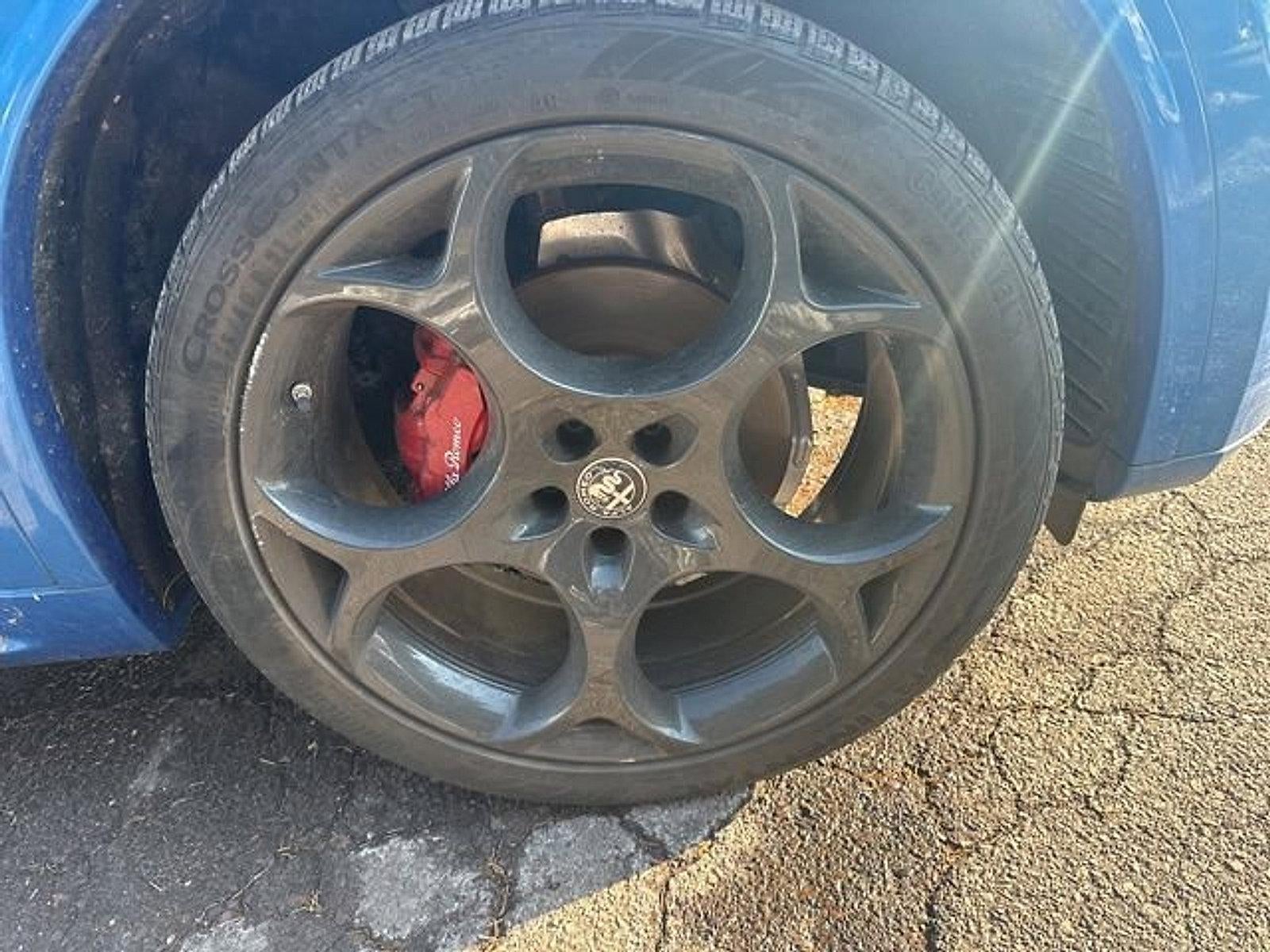 2023 Alfa Romeo Stelvio Veloce AWD